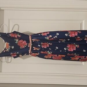 Floral Sleeveless Dress with Belt